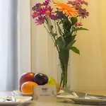 Mega & Nisantasi Hotel 4*