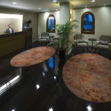 Mega & Nisantasi Отель 4*