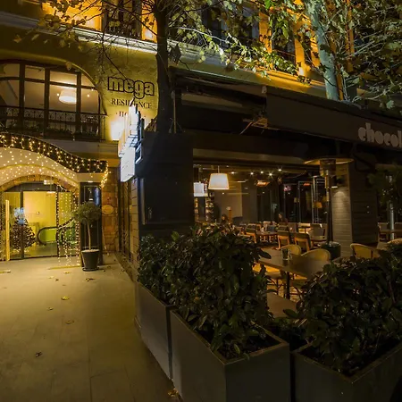 Mega & Nisantasi Hotel 4*