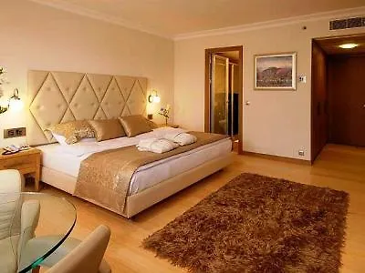 Mega & Nisantasi Hotel Istanboel