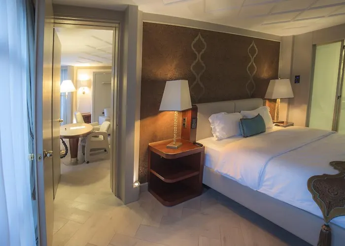 Mega & Nisantasi İstanbul