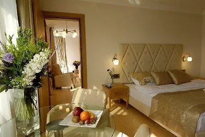 Otel Mega & Nisantasi